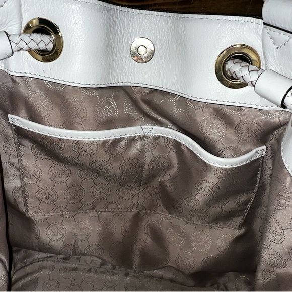 Authentic Michael kors jet set drawstring bag - Picture 8 of 10